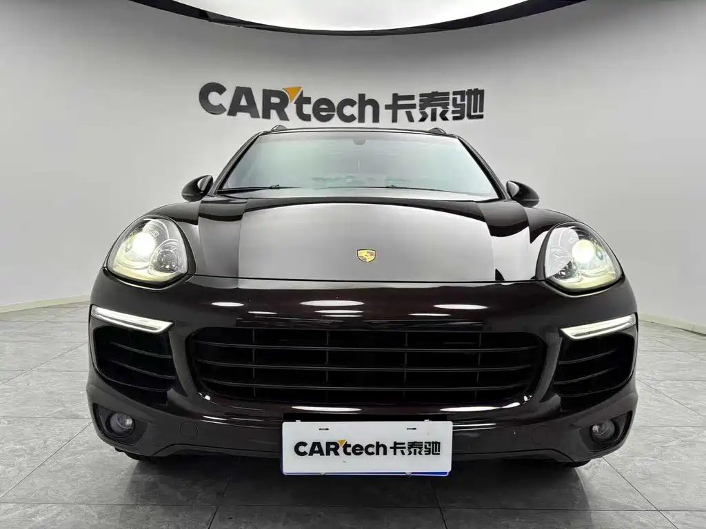 Porsche Cayenne 2016