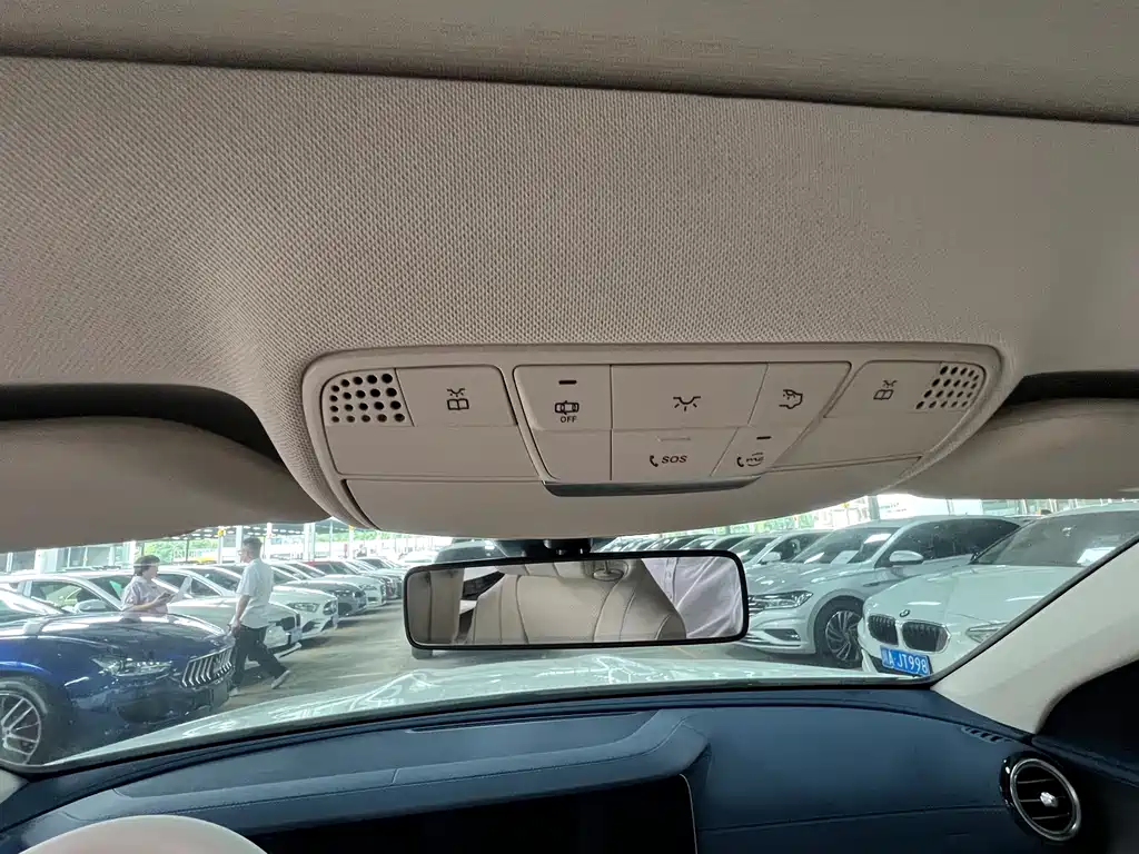 Mercedes-Benz E-Class 2023 — фото 15