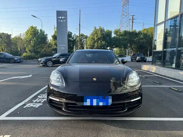 Porsche Panamera 2019