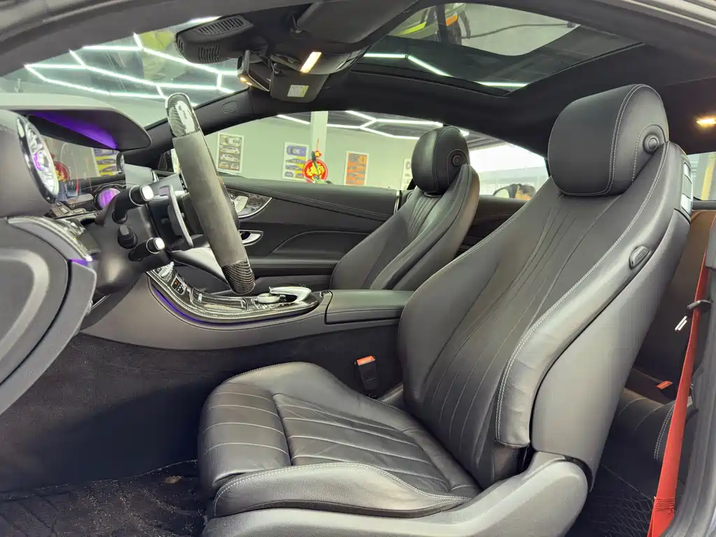 Mercedes-Benz E-Class 2018 — фото 16
