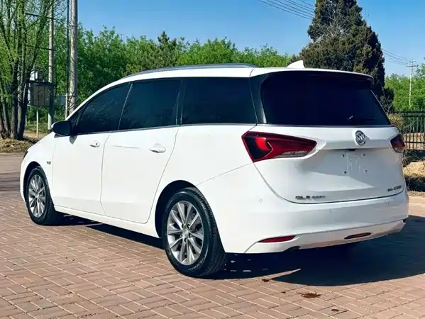 Buick GL6 2023