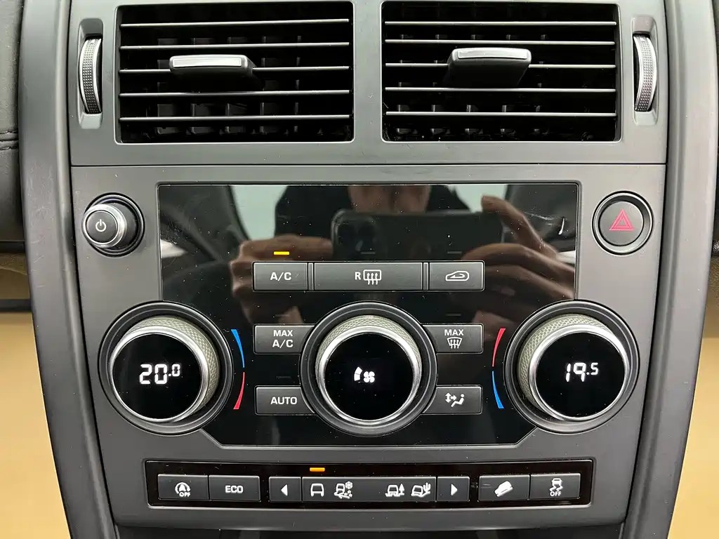 Land Rover Discovery Sport 2019 — фото 14