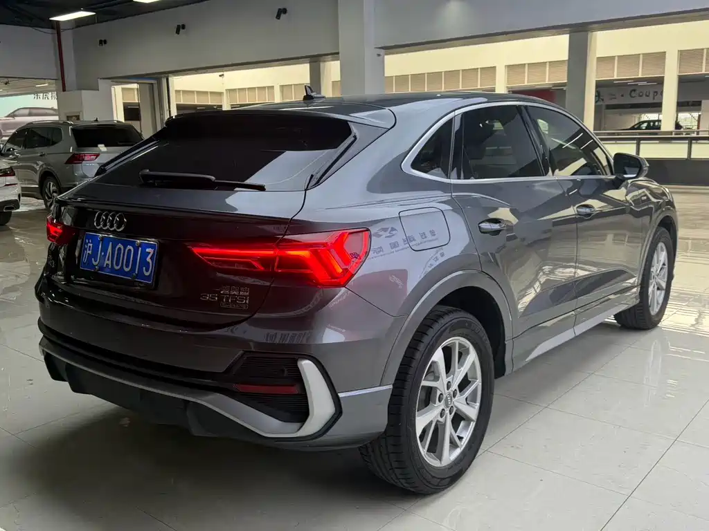 Audi Q3 Sportback 2020 — фото 20