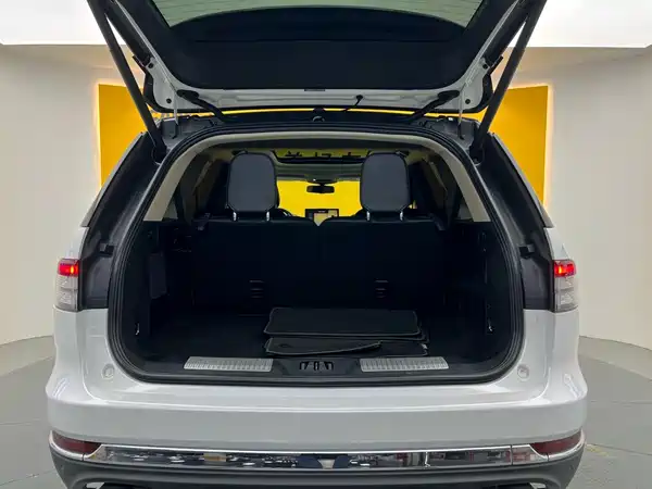 Lincoln Aviator 2021