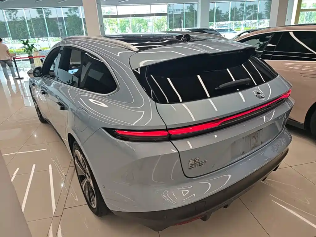 NIO ET5T 2023