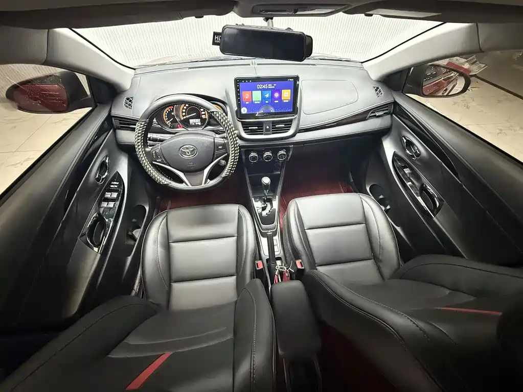 Toyota Yaris L 2023 — фото 11