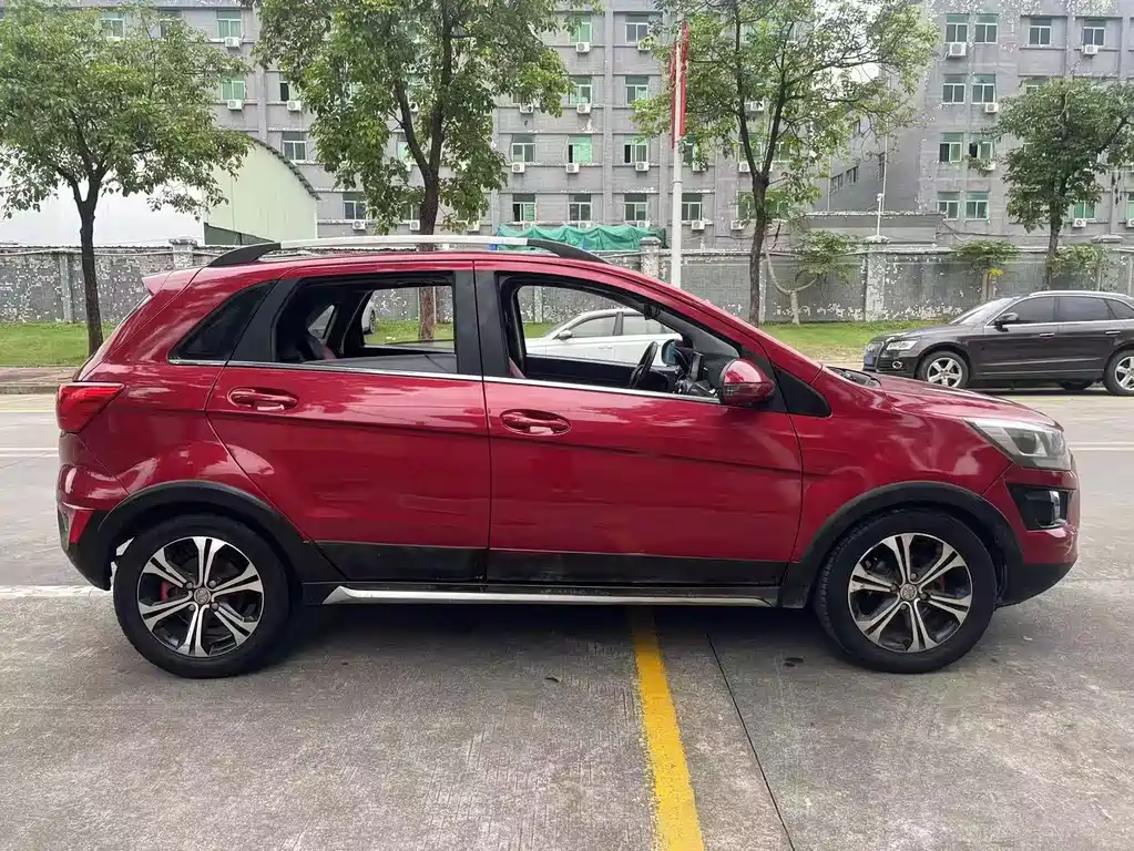 BAIC Shenbao X25 2016 — фото 4