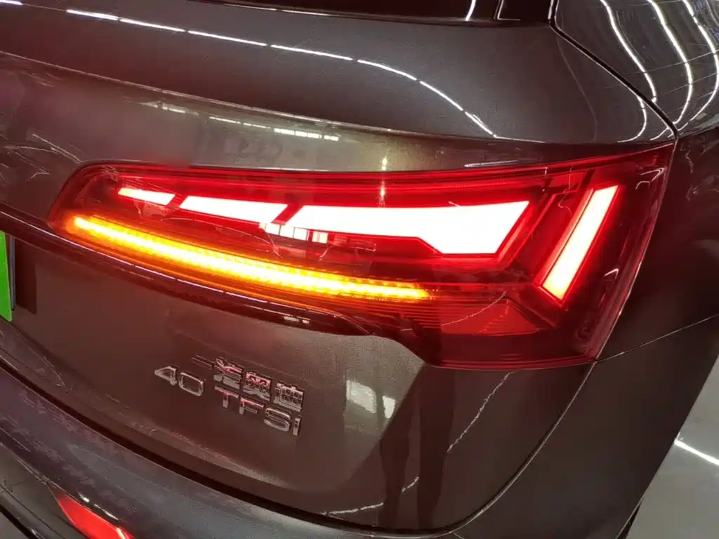 Audi Q5L 2025 — фото 8