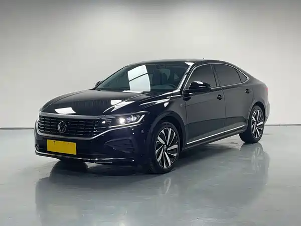 Volkswagen Passat 2025