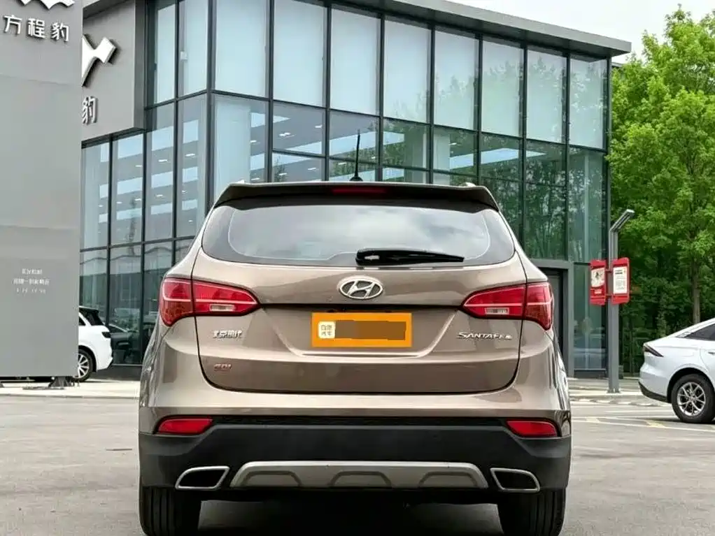 Hyundai Santa Fe 2015 — фото 5