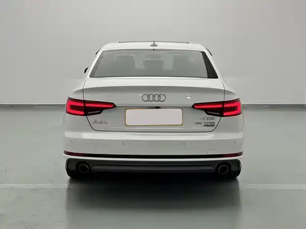 Audi A4L 2017