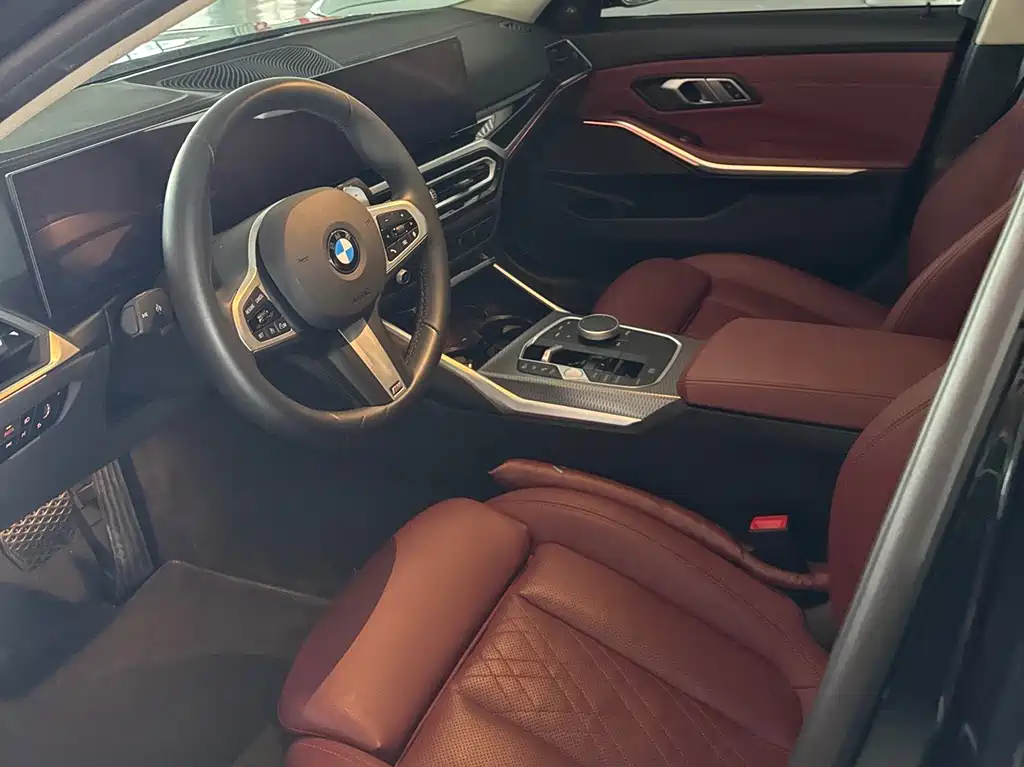 BMW 3 Series 2024 — фото 12