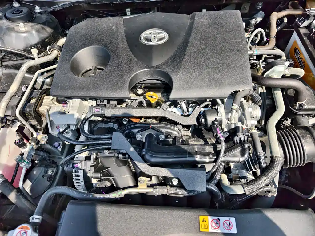 Toyota Camry 2022 — фото 11