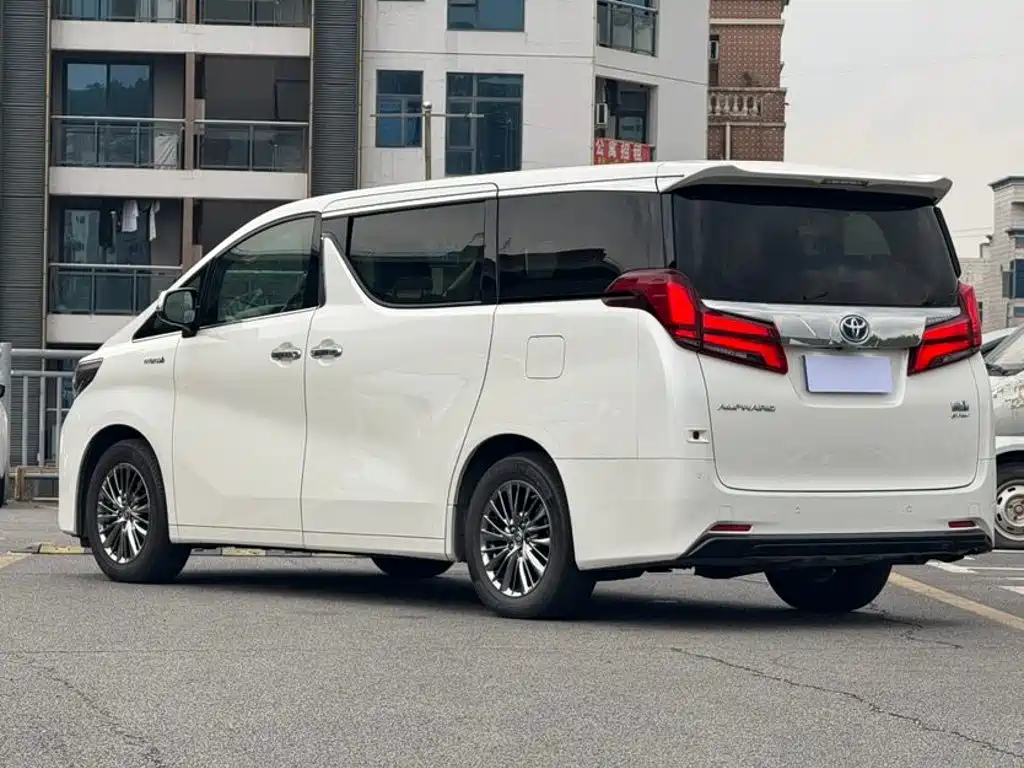 Toyota Alphard 2020