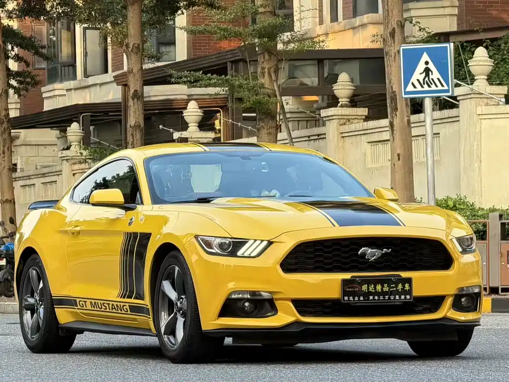 Ford Mustang 2016 — фото 1