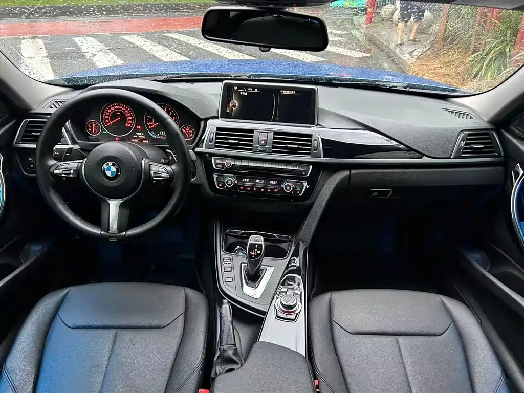 BMW 3 Series 2017 — фото 8