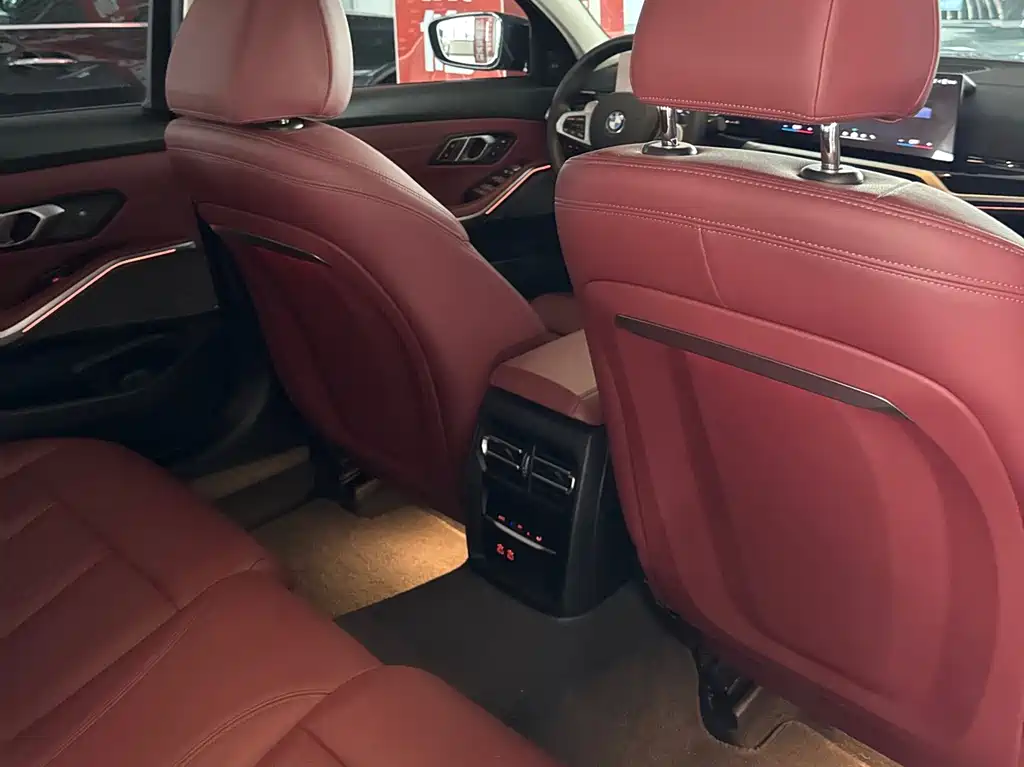 BMW 3 Series 2024
