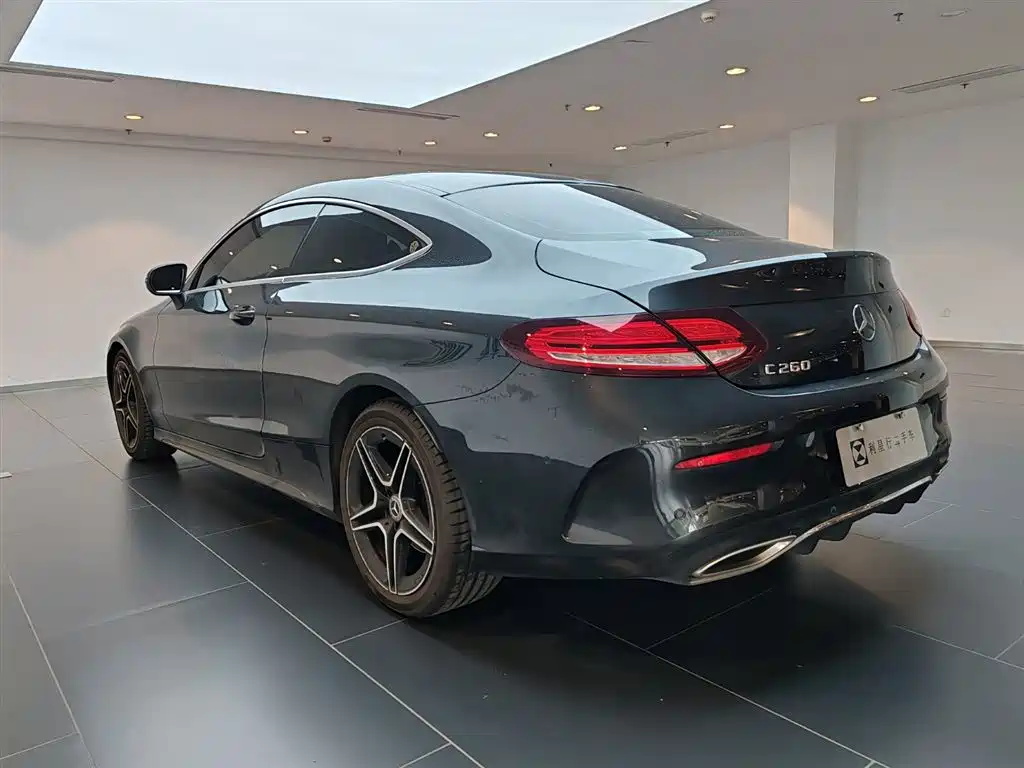 Mercedes-Benz C-Class 2019