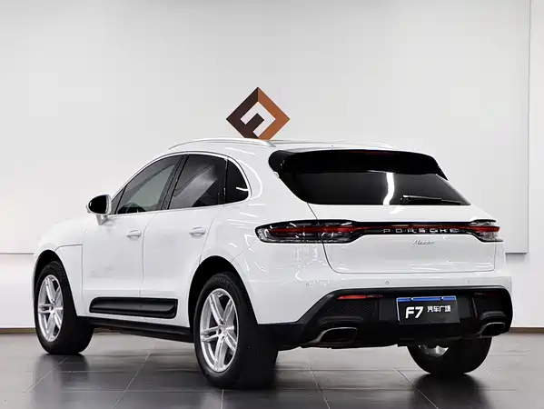Porsche Macan 2022