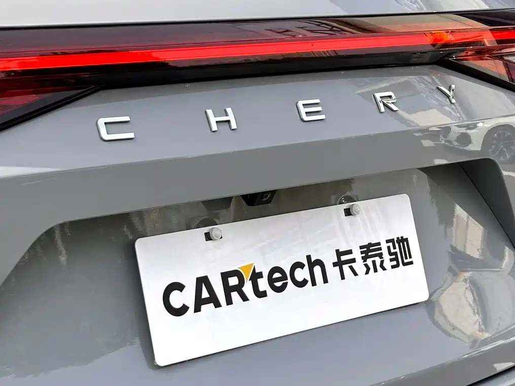 Chery Tiggo 8 PRO New Energy 2025 — фото 11