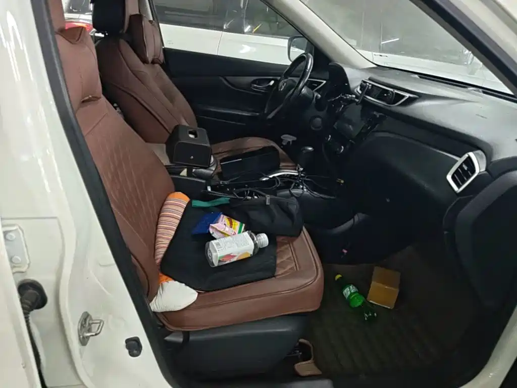 Nissan X-Trail 2015 — фото 25