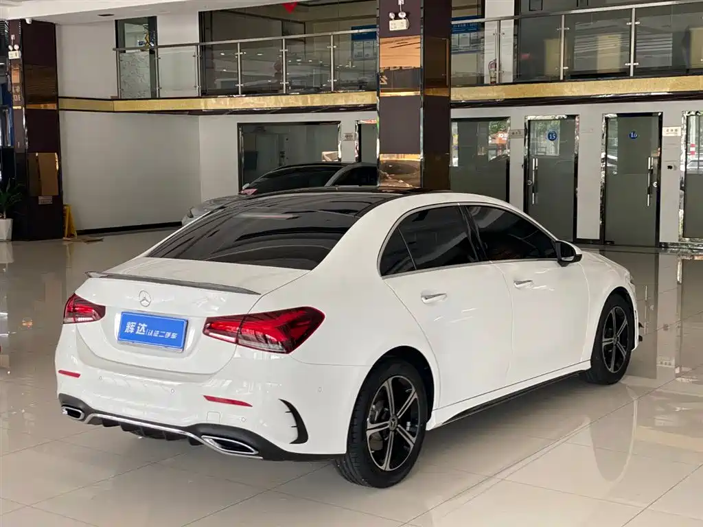Mercedes-Benz A-Class 2023 — фото 7