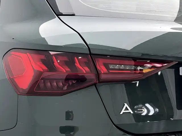 Audi A3 2022 — фото 13