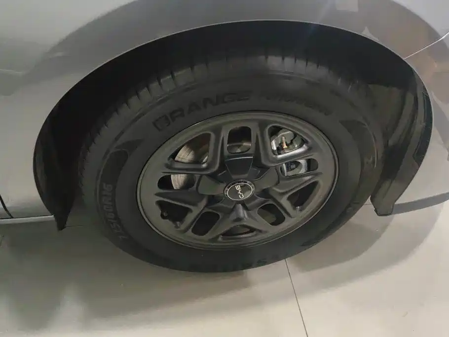 BYD Seal 05 DM-i 2025 — фото 6