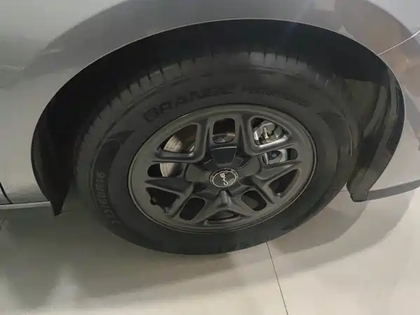 BYD Seal 05 DM-i 2025