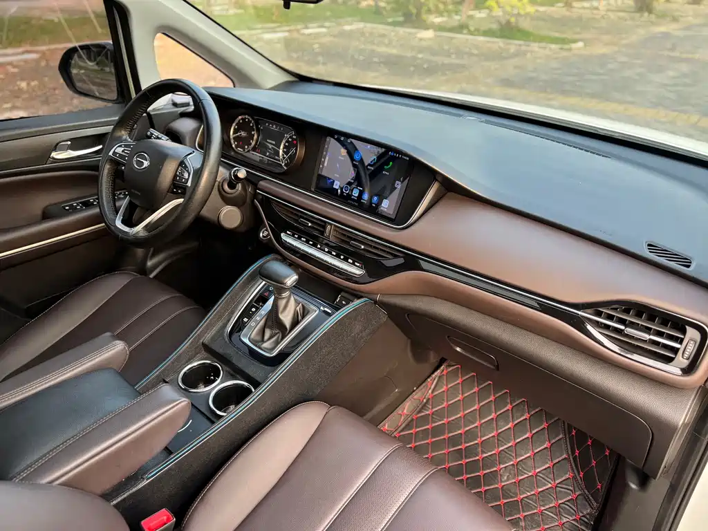 GAC Motor Trumpchi M6 2019 — фото 12