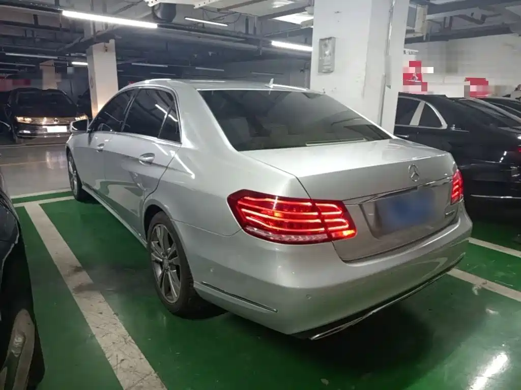 Mercedes-Benz E-Class 2015