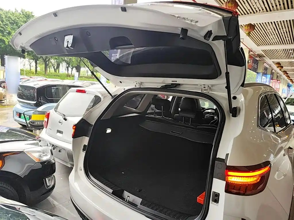 Haval H6 2021 — фото 19