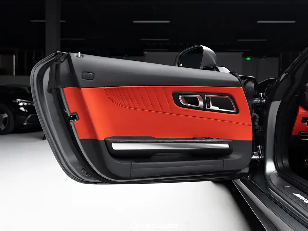 Mercedes-Benz AMG GT 2020 — фото 11