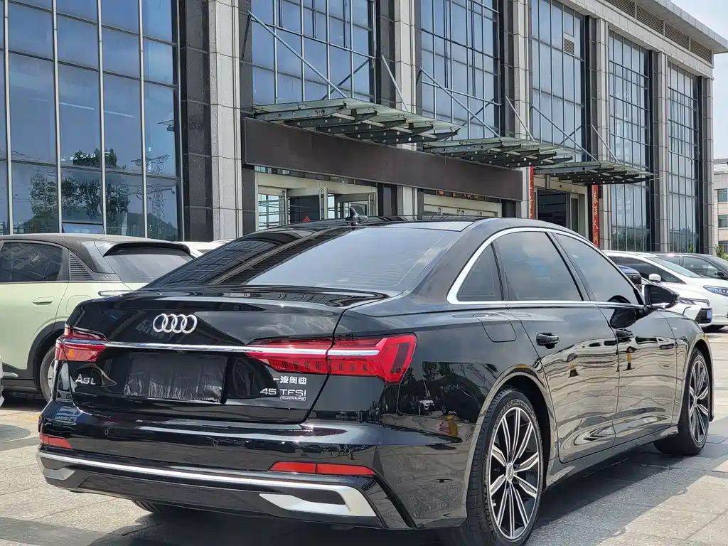 Audi A6L 2021 — фото 4