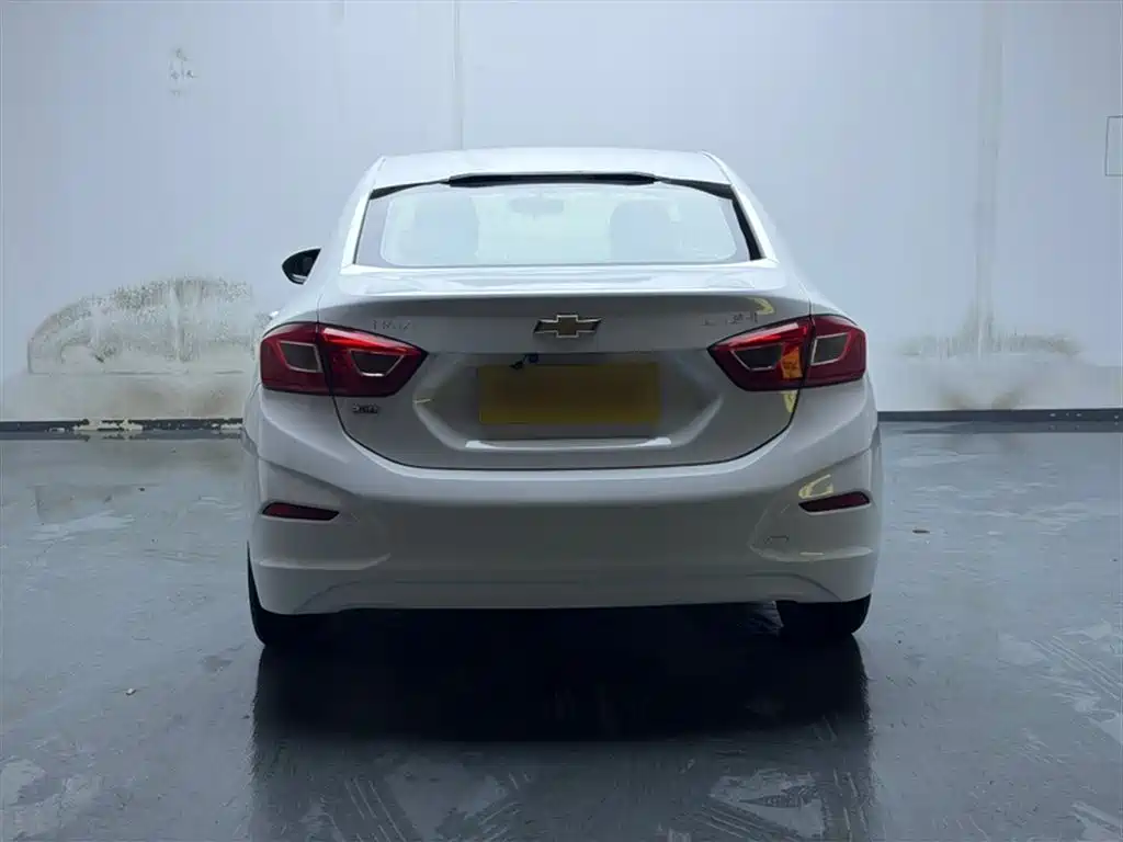Chevrolet Cruze 2017 — фото 11