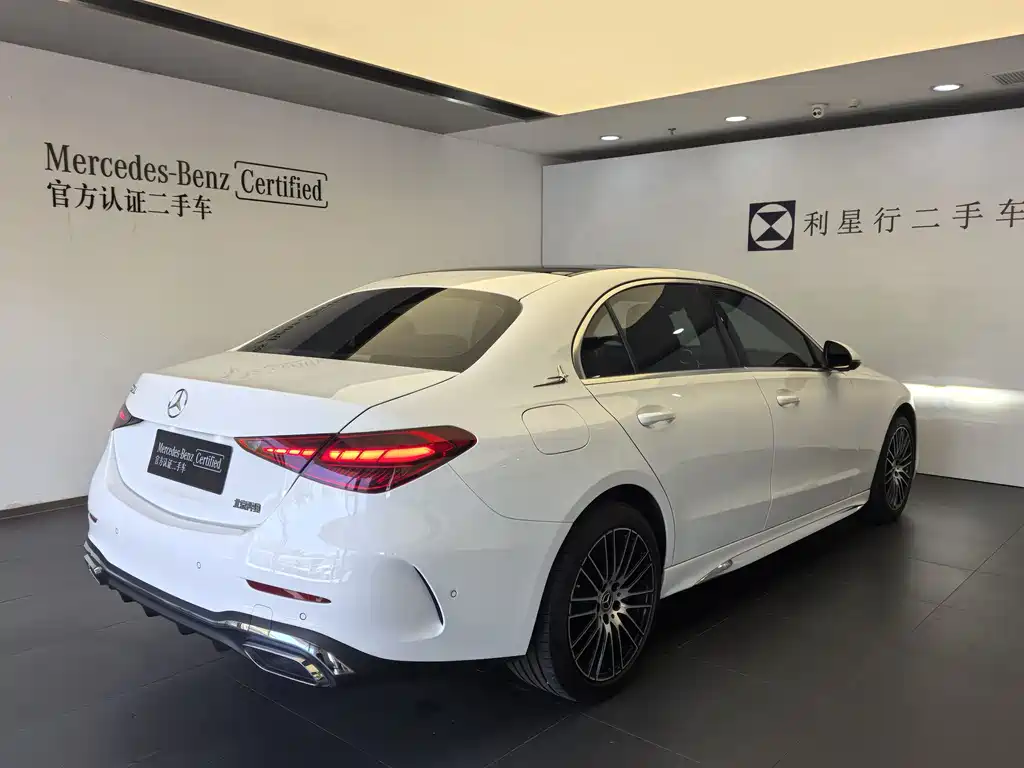 Mercedes-Benz C-Class 2024