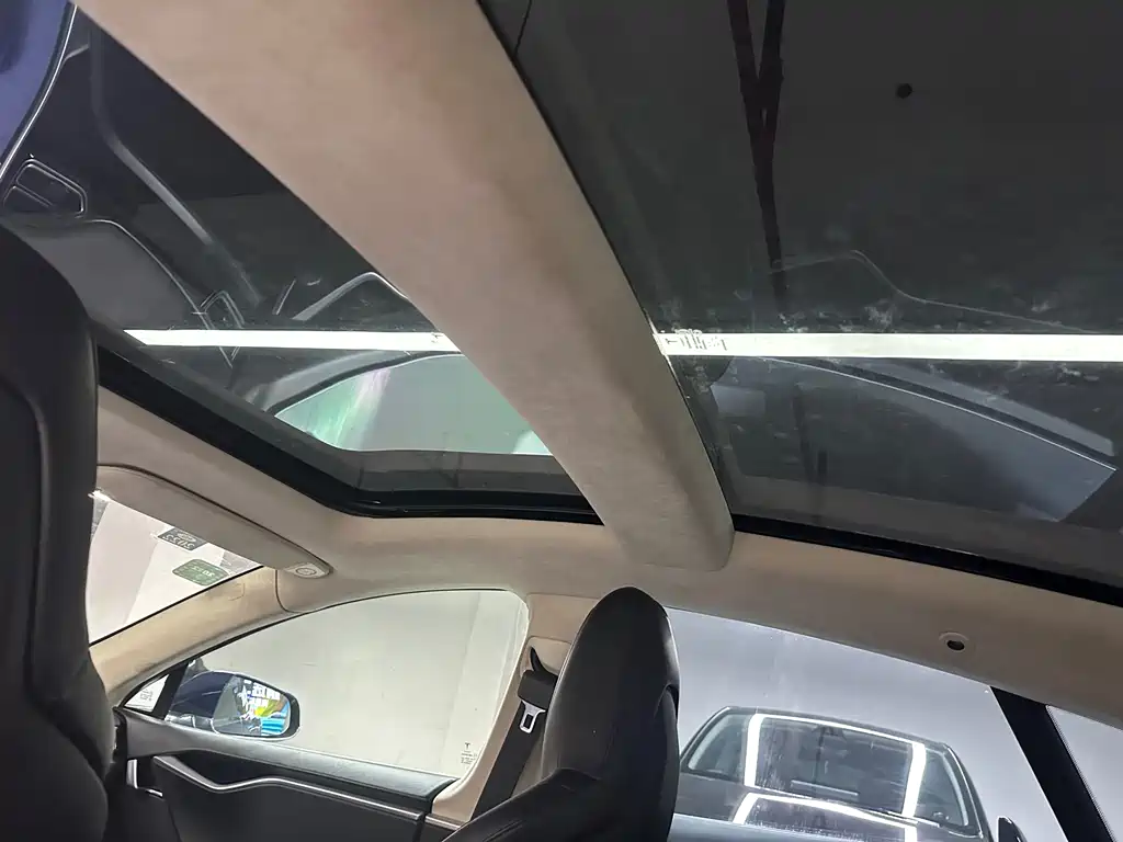 Tesla Model S 2016 — фото 8