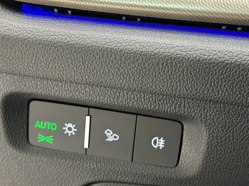 Skoda Octavia 2023 — фото 14