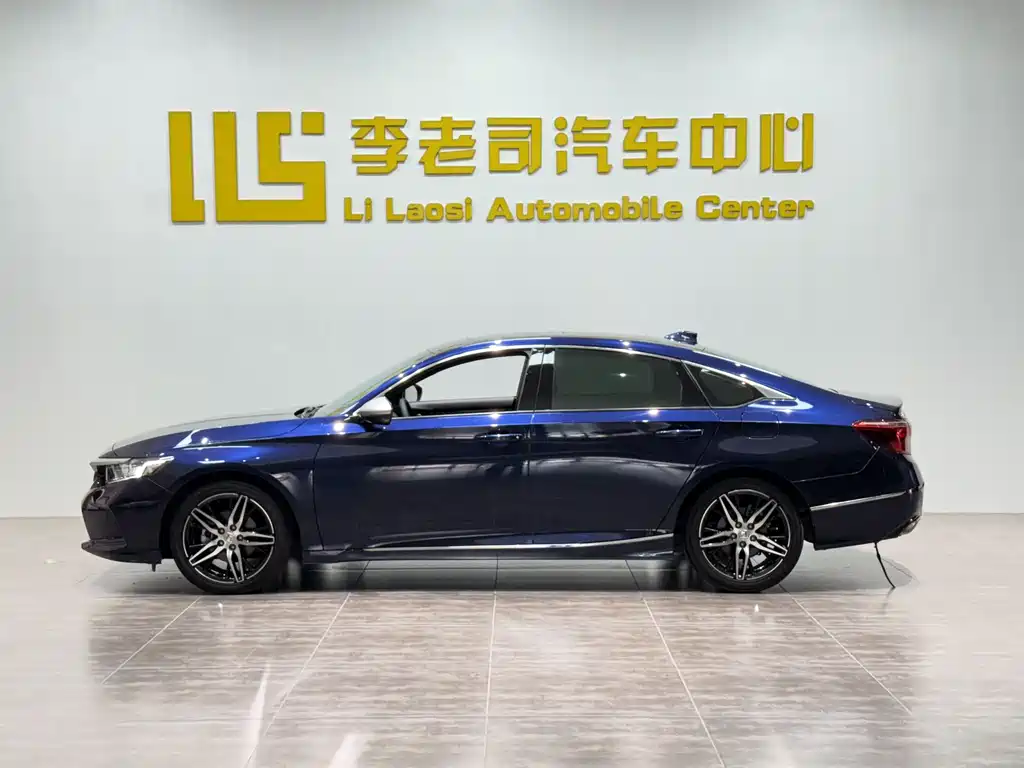Honda Inspire 2022 — фото 4