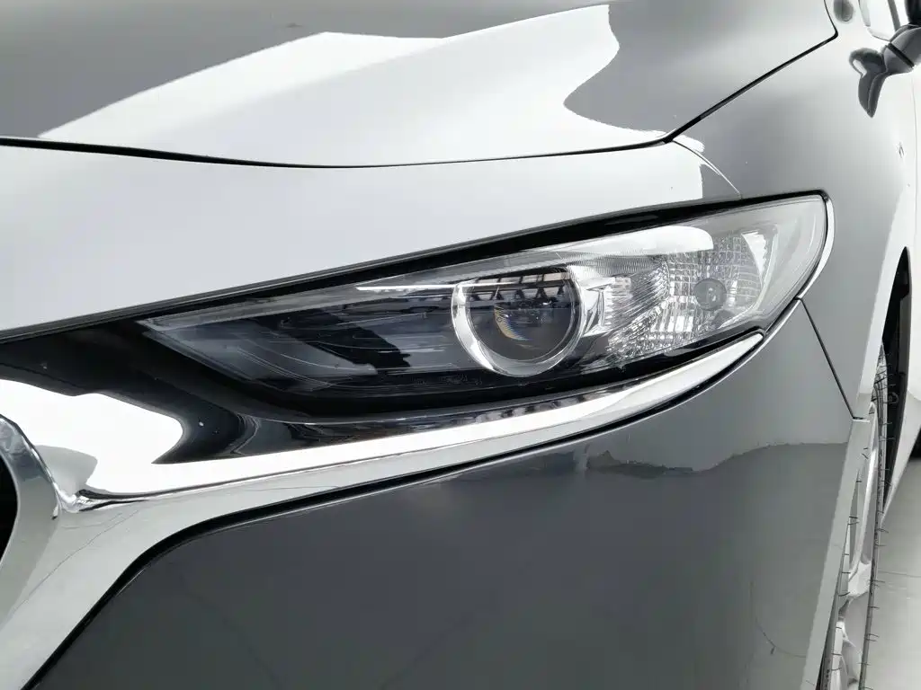 Mazda 3 Angkesela 2020
