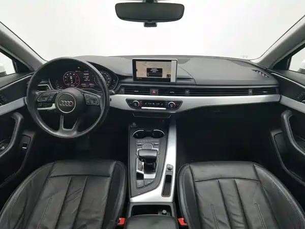 Audi A4L 2020