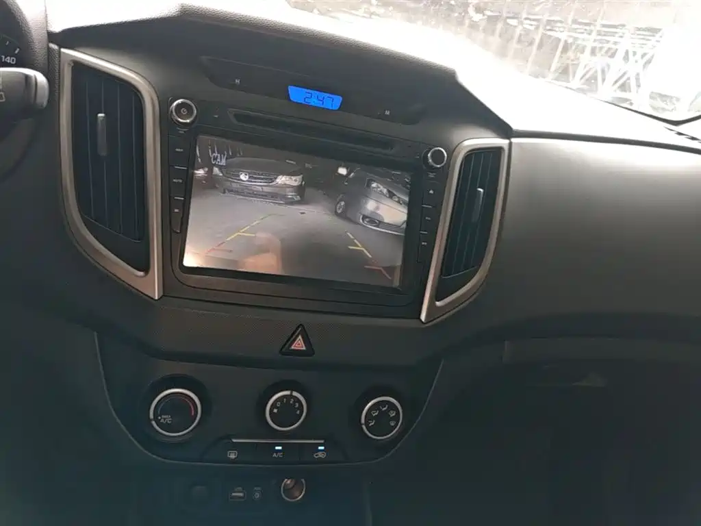 Hyundai ix25 2015 — фото 13