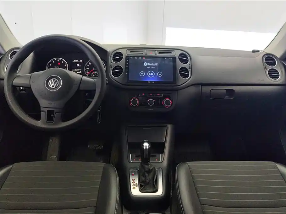 Volkswagen Tiguan 2019 — фото 12