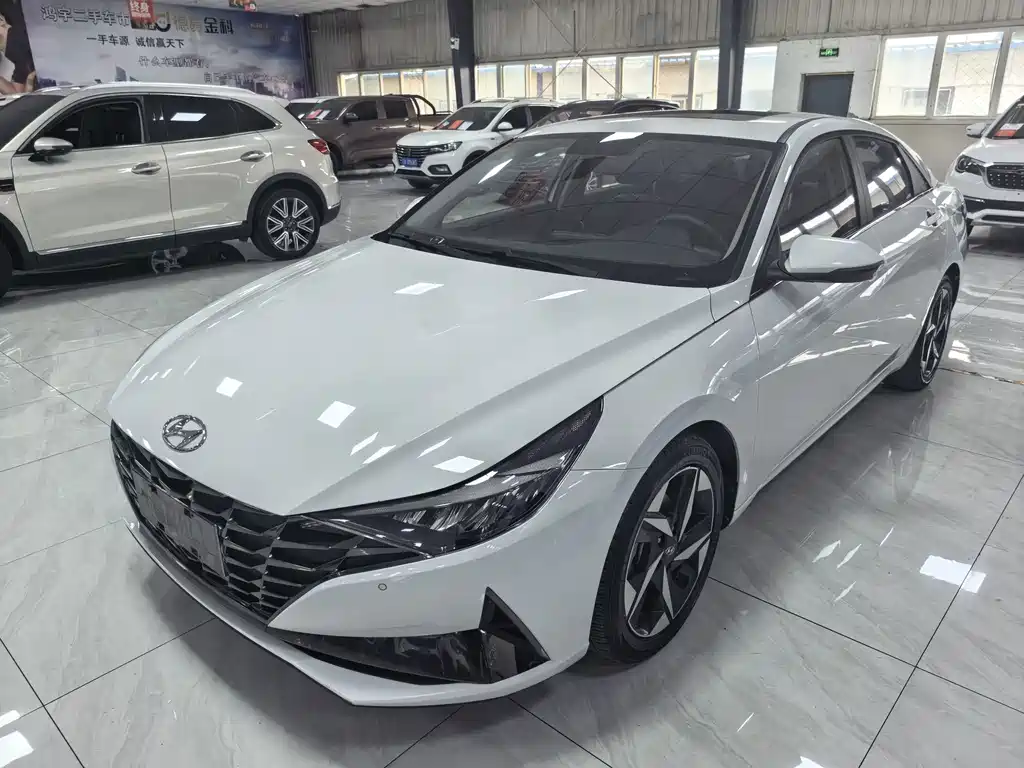 Hyundai Elantra 2021