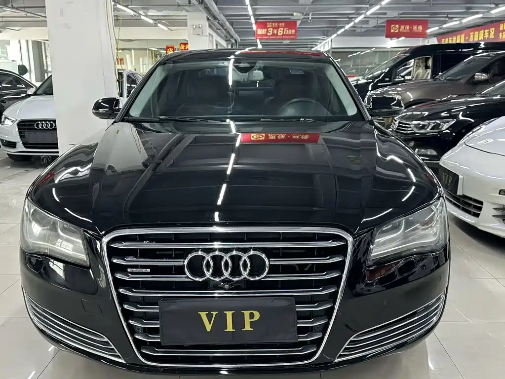 Audi A8 2013 — фото 2