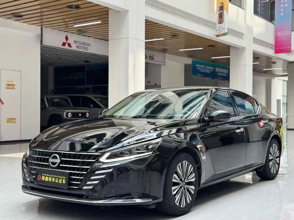 Nissan Teana 2023