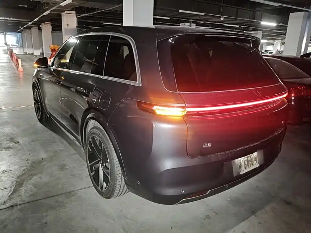 Li Auto L8 2025 — фото 5