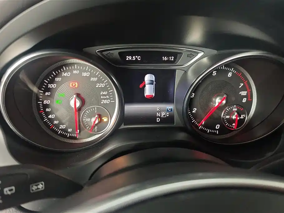 Mercedes-Benz GLA 2019 — фото 14
