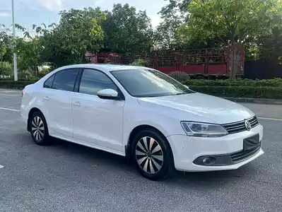 Volkswagen Sagitar 2012