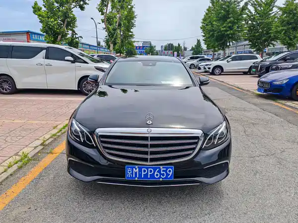 Mercedes-Benz E-Class 2016